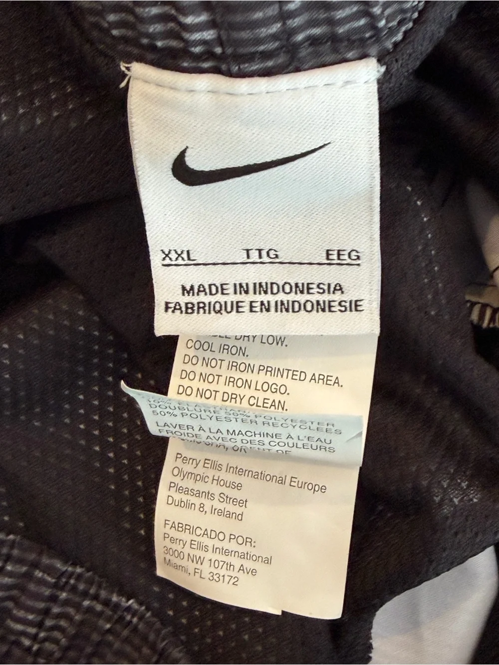 NWT - Nike Swim - Men's XXL - Bathing Suit Trunks - Black & Gray stripes